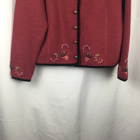 Icelandic Designs 100% Wool embroidered button down Cardigan Sweater Size Large - Picture 3 of 8